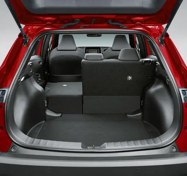 Nội thất tinh xảo của xe Toyota Corolla Cross 1.8G 2