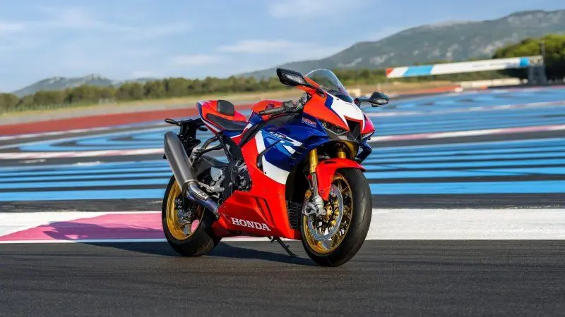 Honda CBR1000RR 20