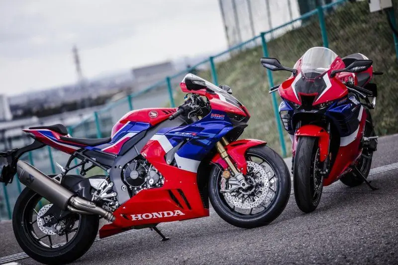 Honda CBR1000RR 24
