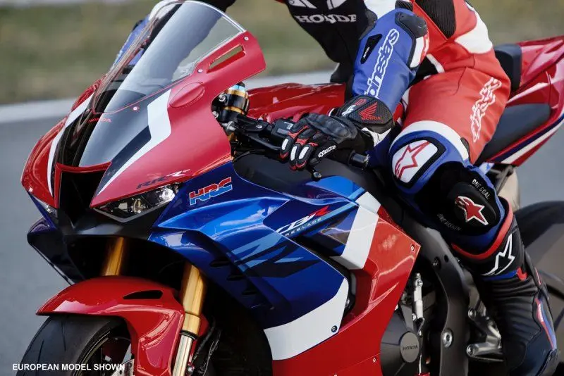 Honda CBR1000RR 8