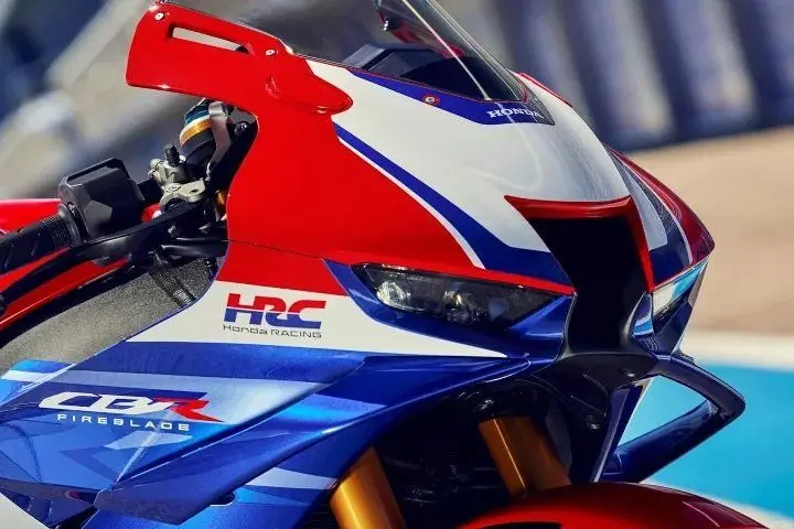 Honda CBR1000RR 10