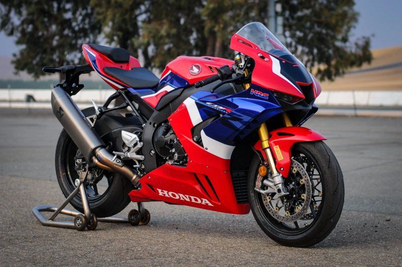 Honda CBR1000RR 13