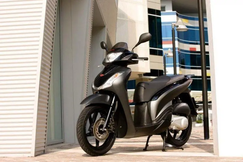 Honda Sh150i 13