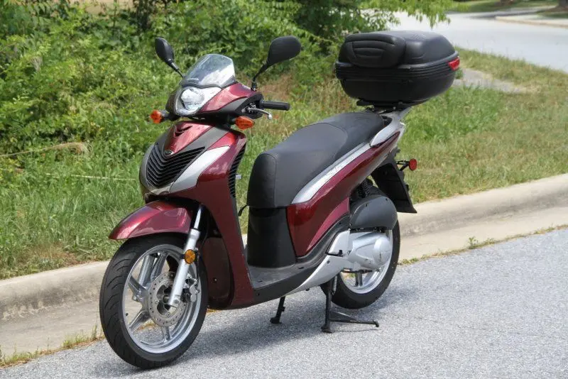 Honda Sh150i 33