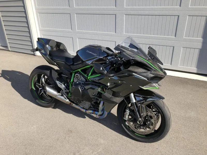Kawasaki Ninja H2 30