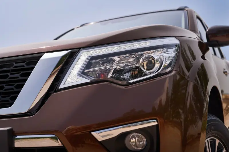 Ảnh xe Nissan Terra đẹp nhất hiện nay 14