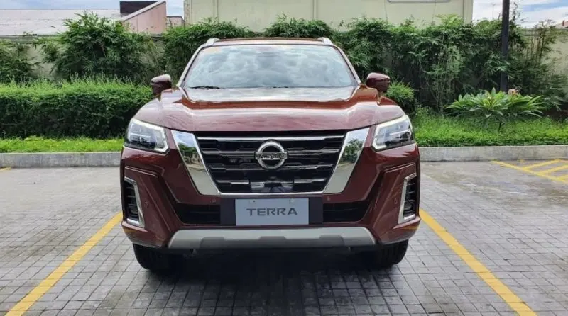 Ảnh xe Nissan Terra đẹp nhất hiện nay 24