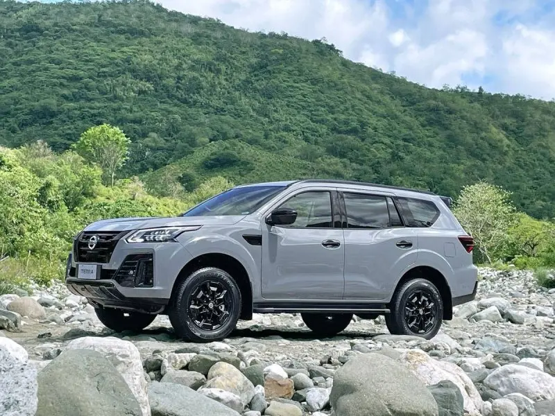 Ảnh xe Nissan Terra đẹp nhất hiện nay 6