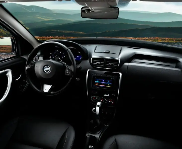 Hình ảnh Nissan Terra dưới góc chụp chi tiết 6