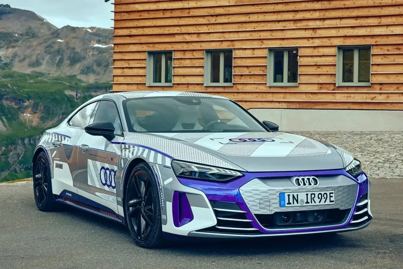 Bộ sưu tập hình ảnh chi tiết E-Tron GT quattro 28