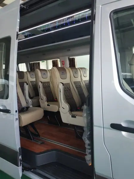 Tải ảnh nền Hyundai Solati chất lượng cao 3