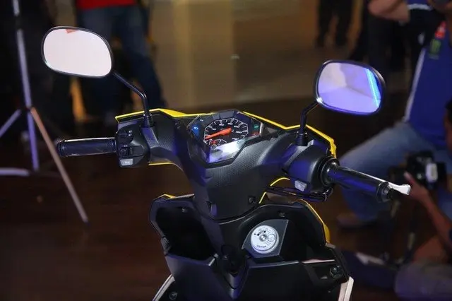 Ảnh chi tiết xe ga Yamaha Mio M3 125 2