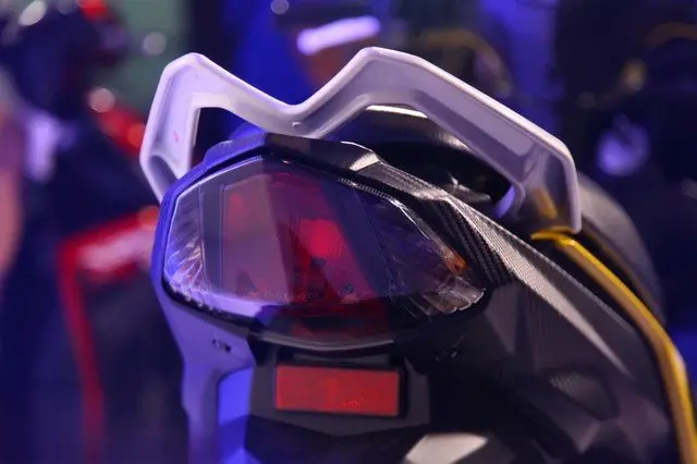 Ảnh chi tiết xe ga Yamaha Mio M3 125 7