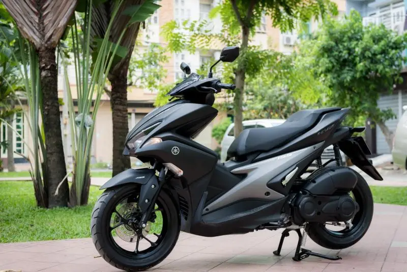 Ảnh xe Yamaha NVX ấn tượng 24