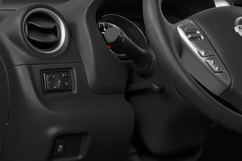 Nội thất của xe Nissan Versa chất lượng cao 3