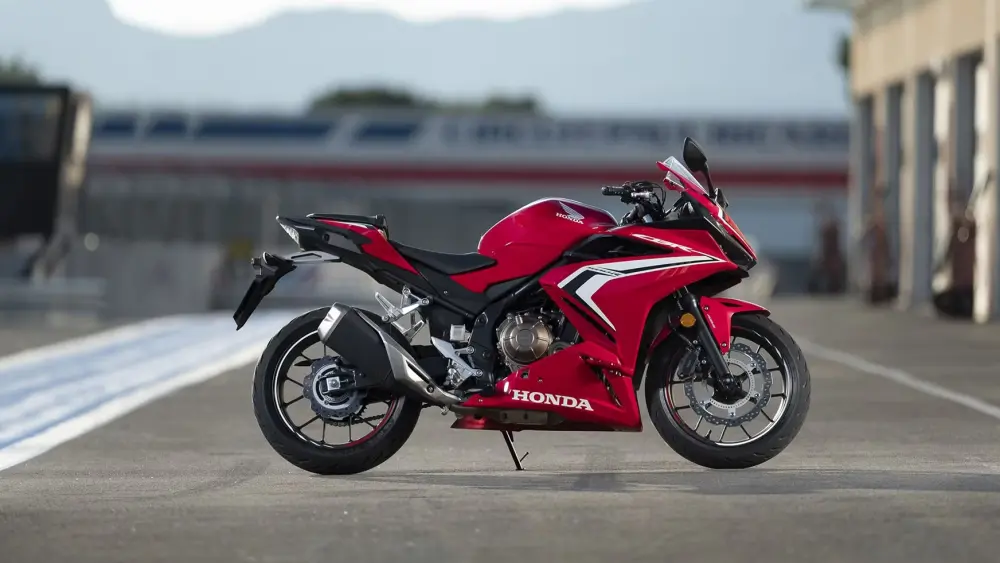 Honda CBR500R 3