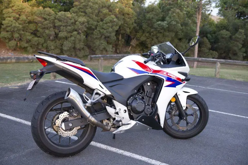 Honda CBR500R 24