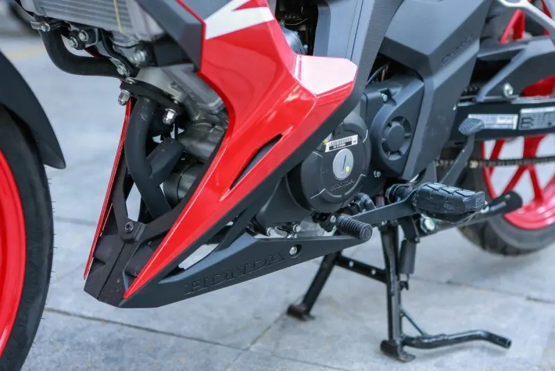 Honda Sonic 150R 33