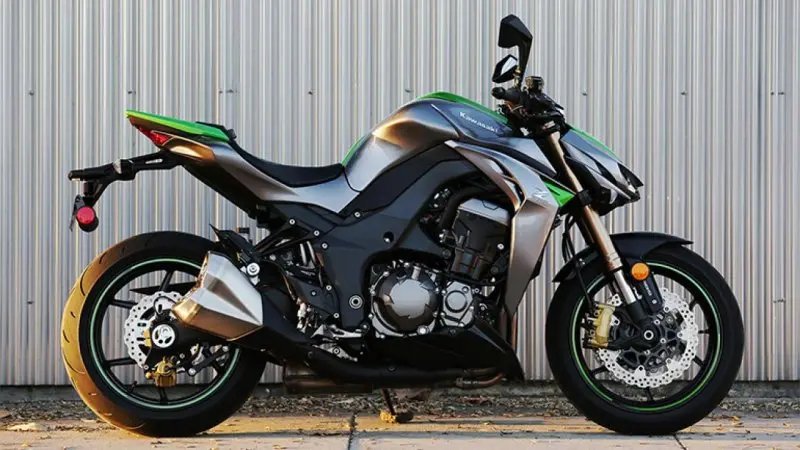Kawasaki Z1000 37