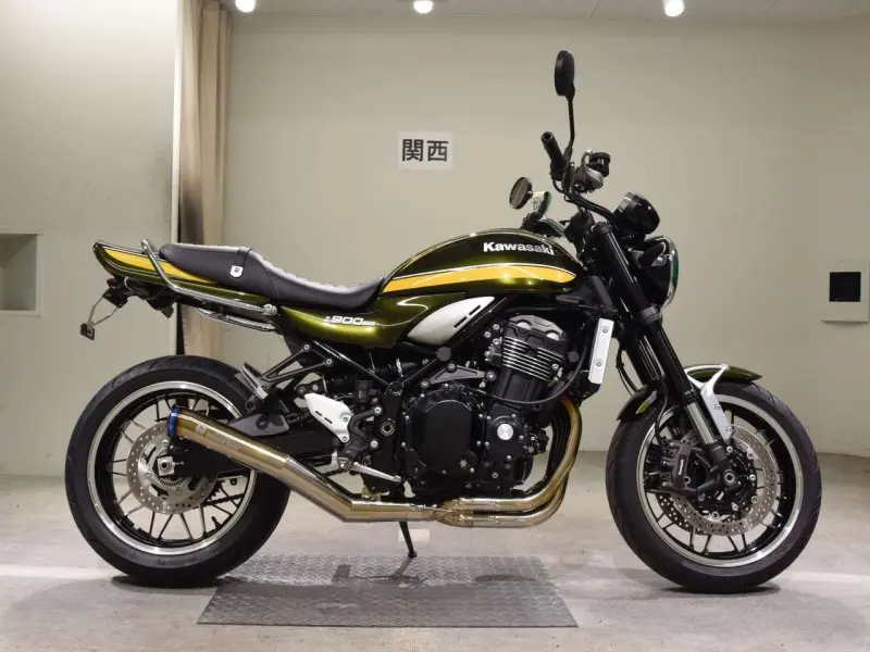 Kawasaki Z900RS 2