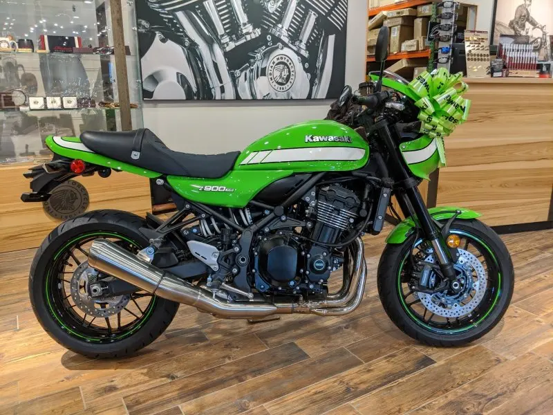 Kawasaki Z900RS 16