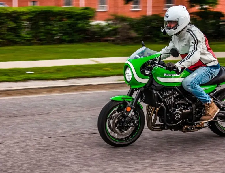 Kawasaki Z900RS 19