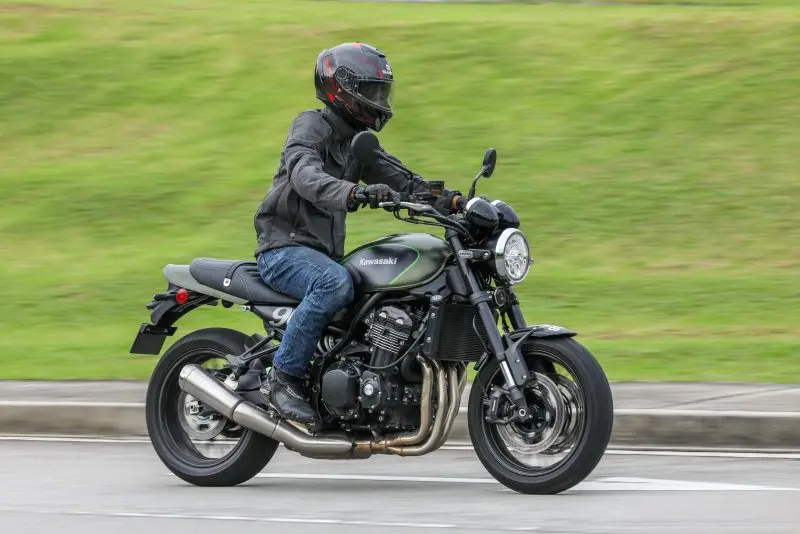 Kawasaki Z900RS 30