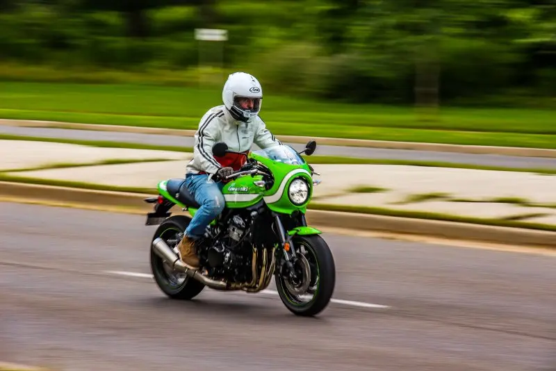 Kawasaki Z900RS 6