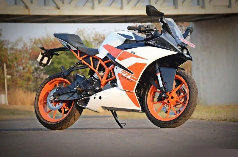 KTM RC 200 14