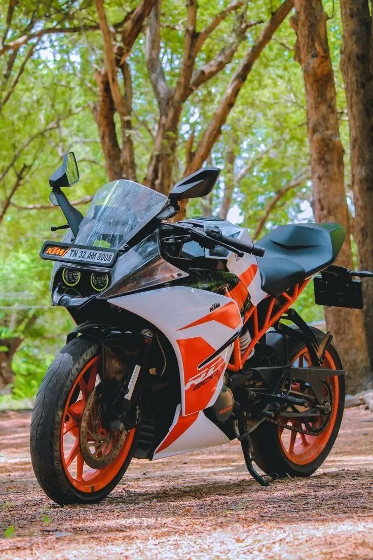 KTM RC 200 20