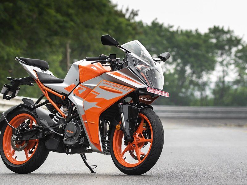 KTM RC 200 27