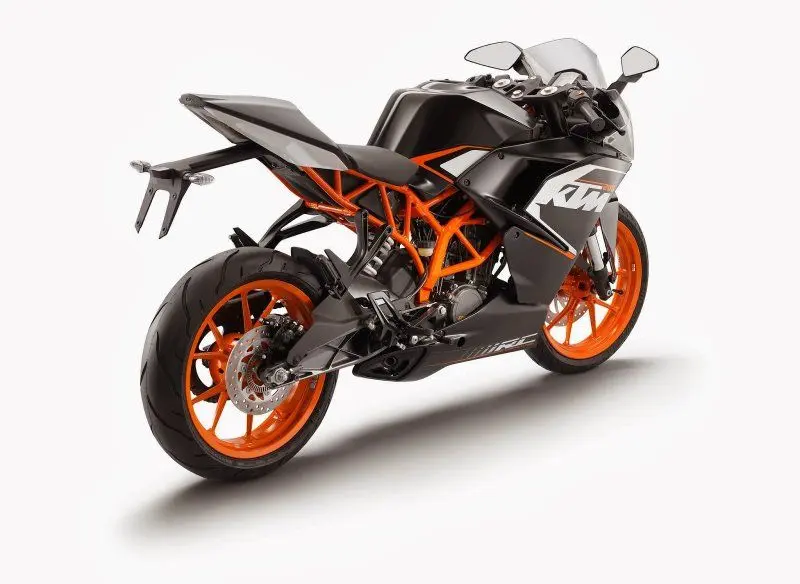 KTM RC 200 29