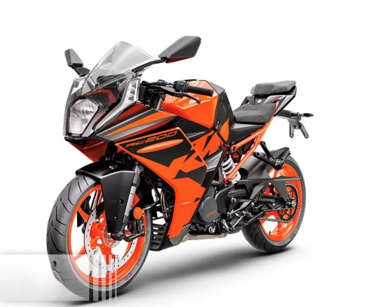 KTM RC 200 4