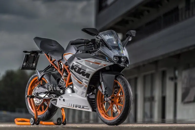 KTM RC 390 33