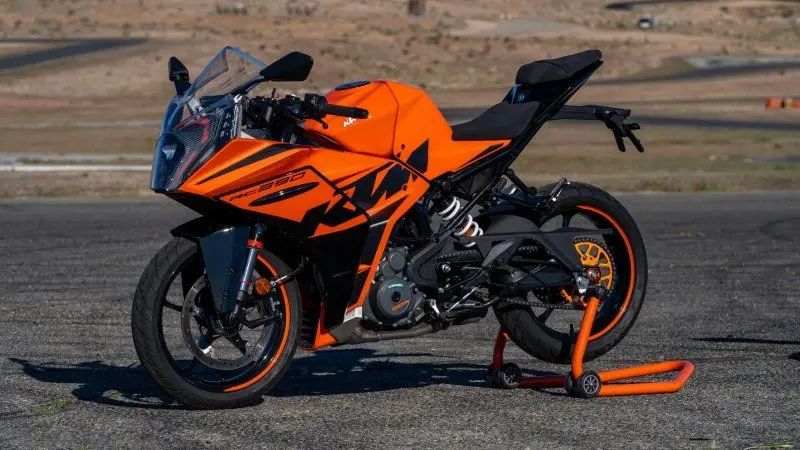 KTM RC 390 42