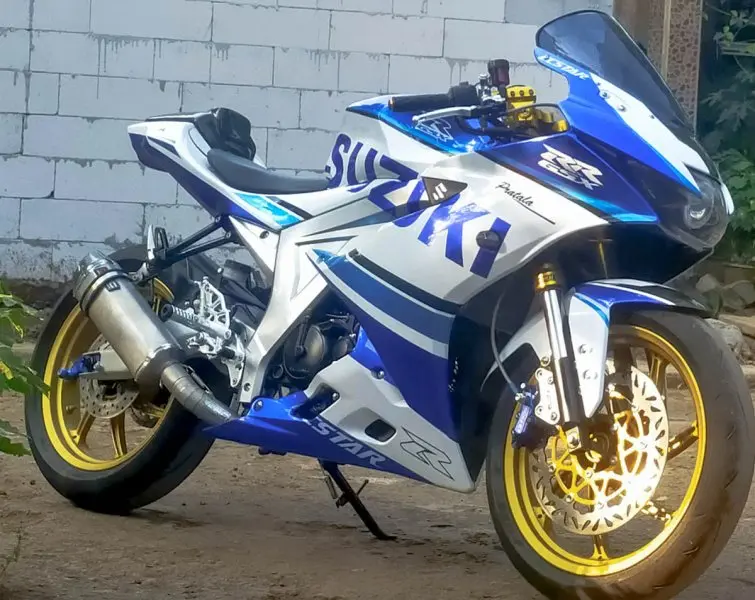 Ảnh xe Suzuki GSX R150 từ mọi góc độ 41