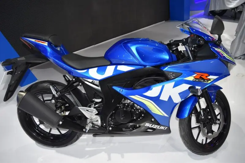 Ảnh xe Suzuki GSX R150 từ mọi góc độ 42