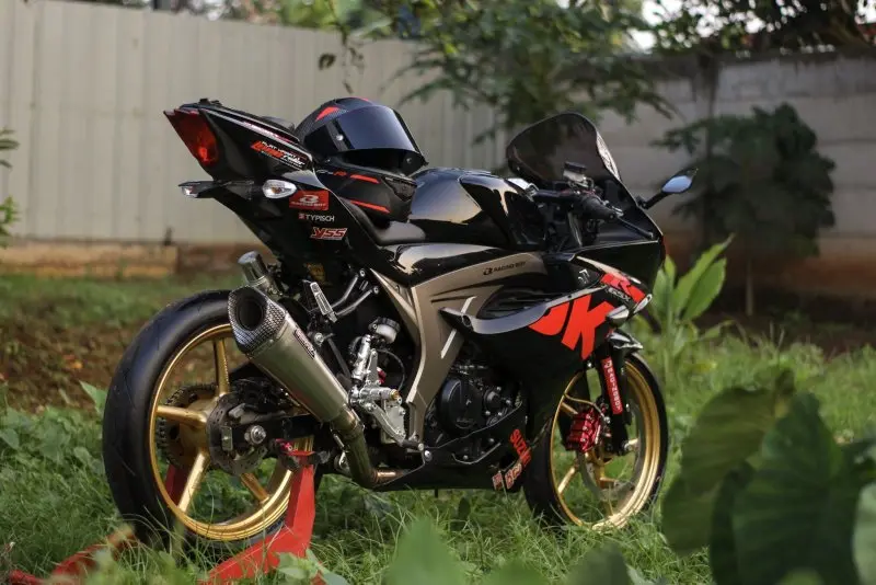 Ảnh xe Suzuki GSX R150 từ mọi góc độ 10