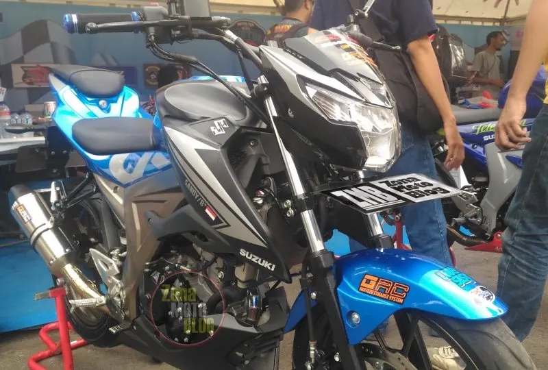 Ảnh chi tiết xe Suzuki GSX S150 9