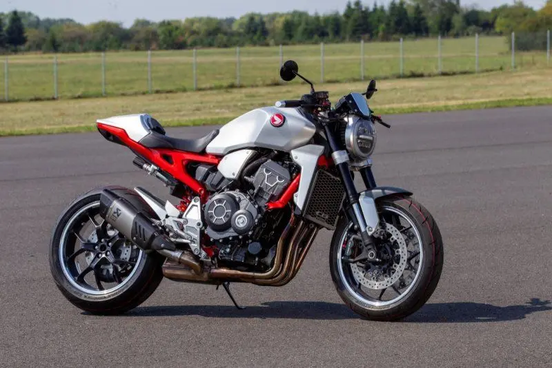 Honda CB1000R 12
