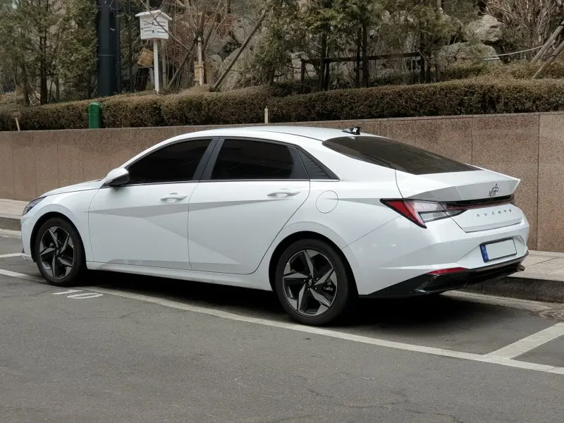 Thư viện ảnh Hyundai Avante siêu ấn tượng 21