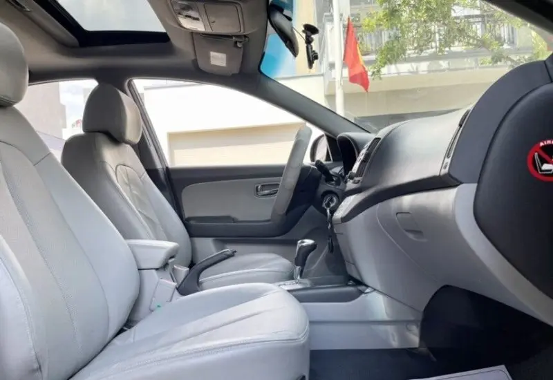 Nội thất xe Hyundai Avante chi tiết nhất 10