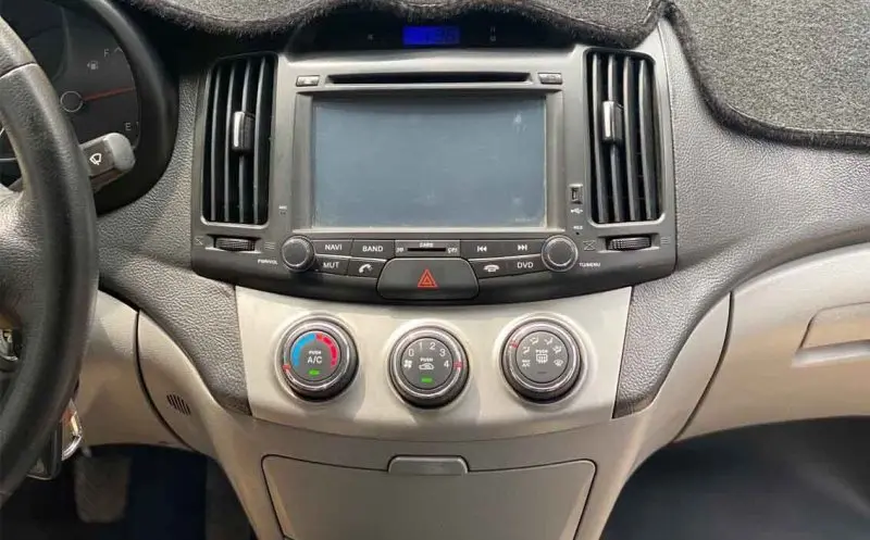 Nội thất xe Hyundai Avante chi tiết nhất 19