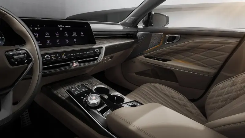 Nội thất sang trọng của dòng xe Kia Cadenza 11