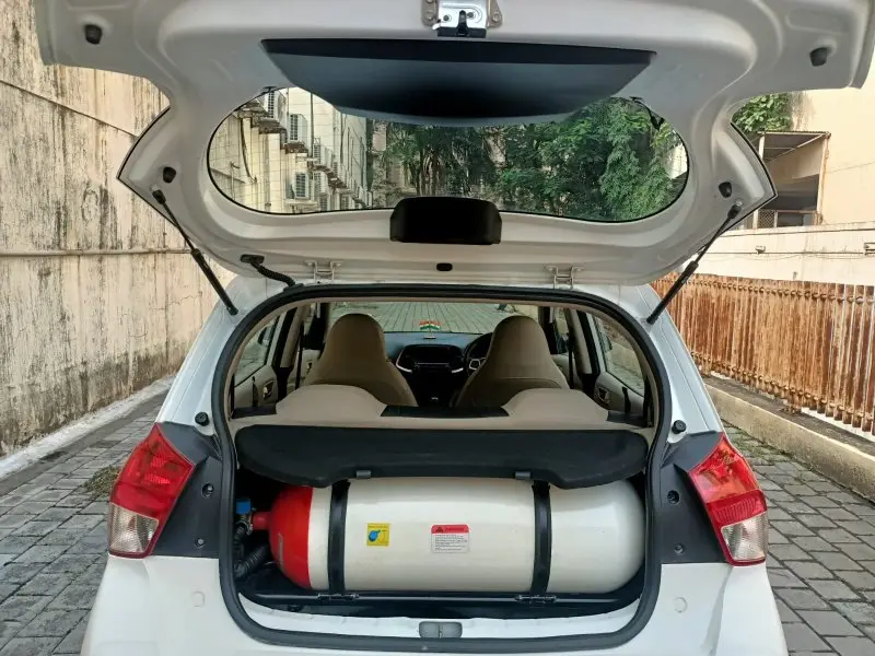 Xem ảnh xe Hyundai Santro từ nhiều góc độ 4