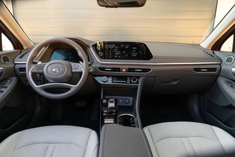 Xem ảnh xe Hyundai Santro từ nhiều góc độ 13