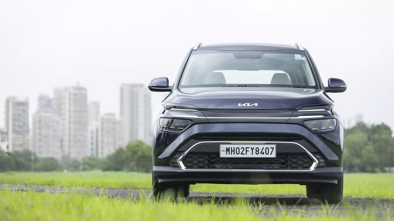 Tải ảnh xe Kia Carens mọi phiên bản 17