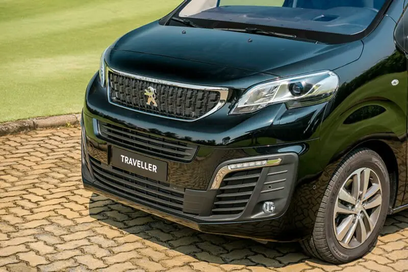 Ảnh chụp xe Peugeot Traveller sắc nét 21