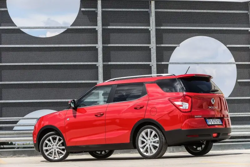 Chi tiết ngoại thất của xe Ssangyong Tivoli 20