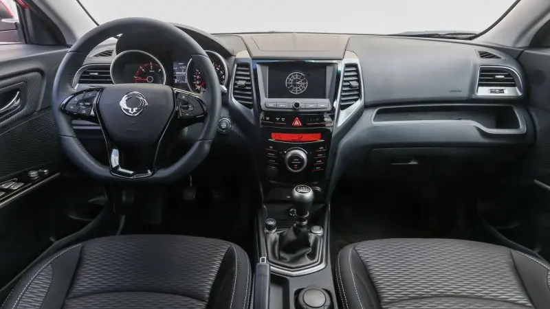 Nội thất sang trọng của xe Ssangyong Tivoli 1
